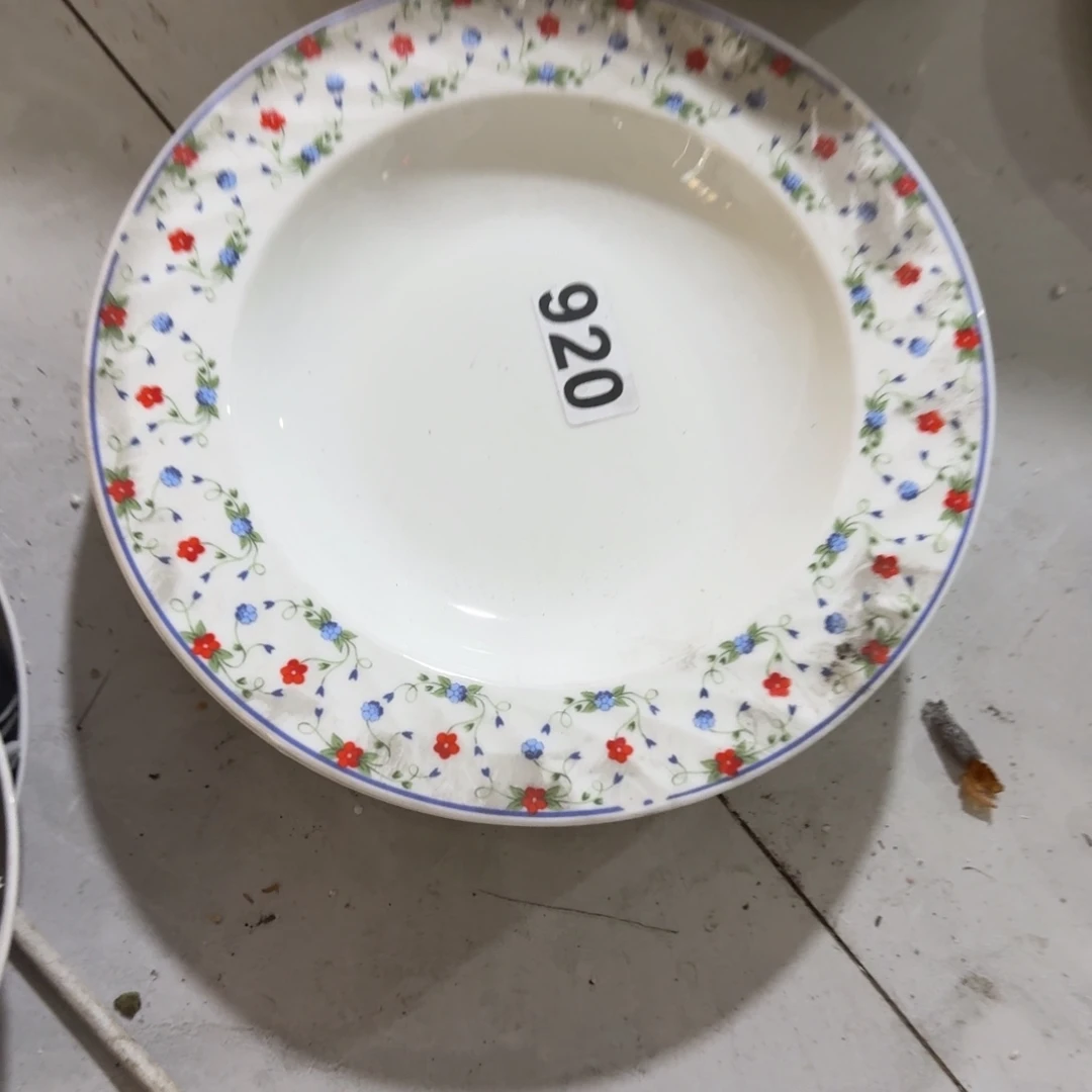 茶盏你不去上班就好哦勒噢