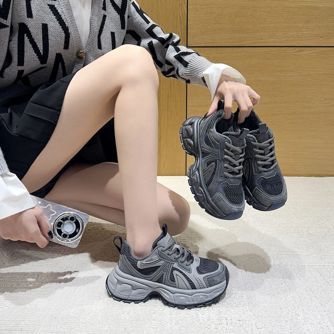 阿比让真皮加绒时尚潮流百搭防滑女ins舒适厚底增高老爹鞋