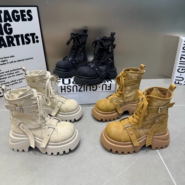 2025年早秋新款时尚爆款牛仔布短筒马丁靴底厚7公分休闲百搭