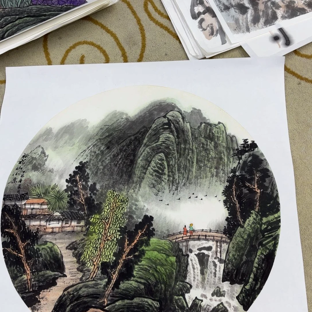 国画闫合行李欣主播