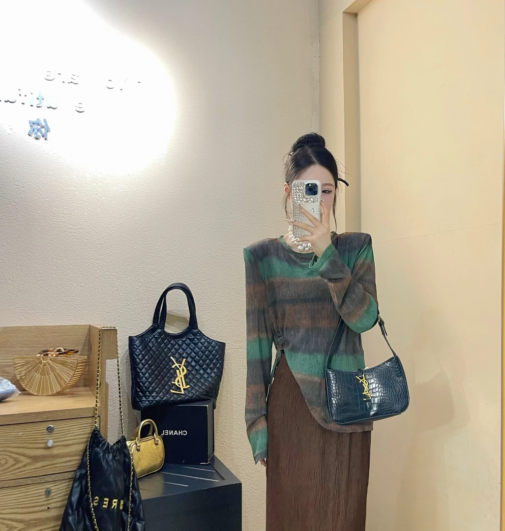 韩国东大门夏季新款设计感小众防晒T恤洋气显瘦百搭休闲气质