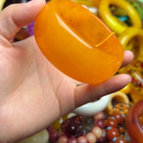 未镶嵌琥珀手串蜜蜡