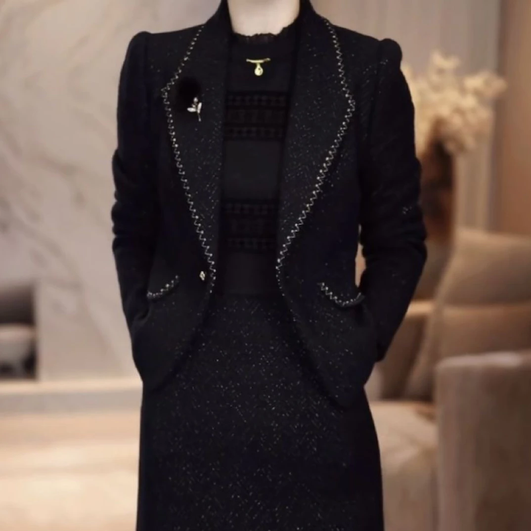 高级贵妃绒优雅通勤简约礼服裙套装2025冬季新款遮肚子显瘦连衣裙