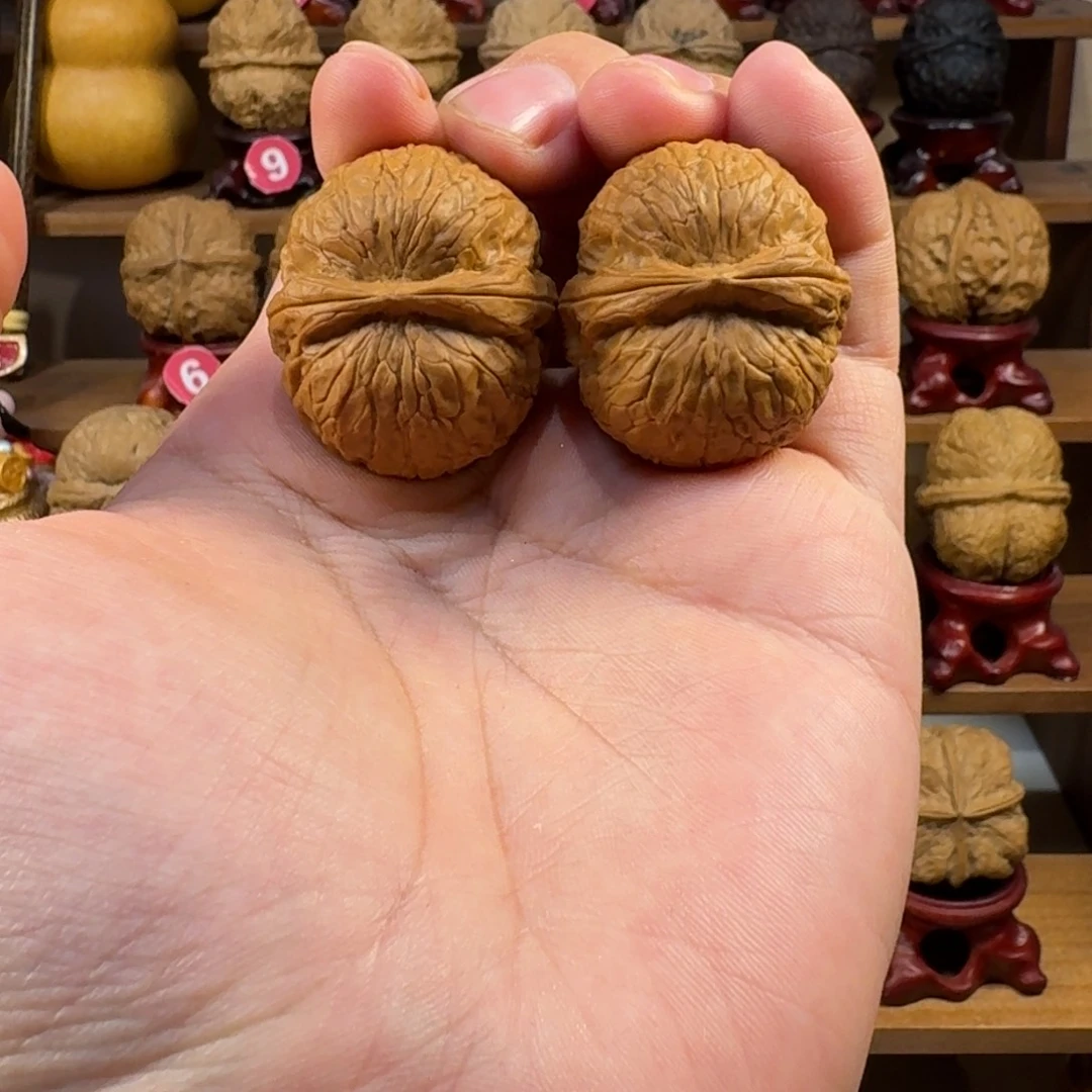 铁核桃把件铁锤妹妹