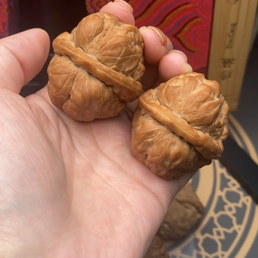 文玩核桃吊坠蛤蟆头
