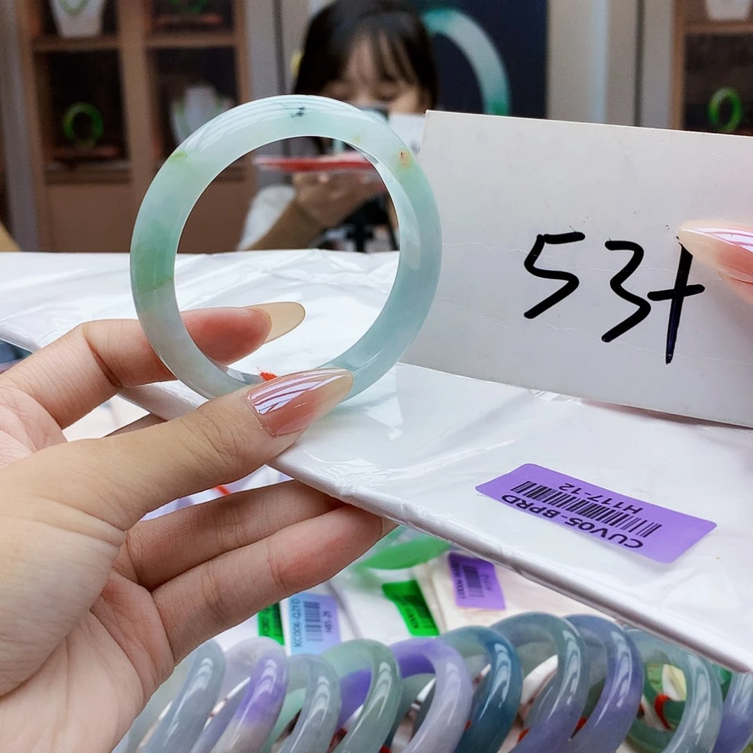 未镶嵌手镯翡翠gvb