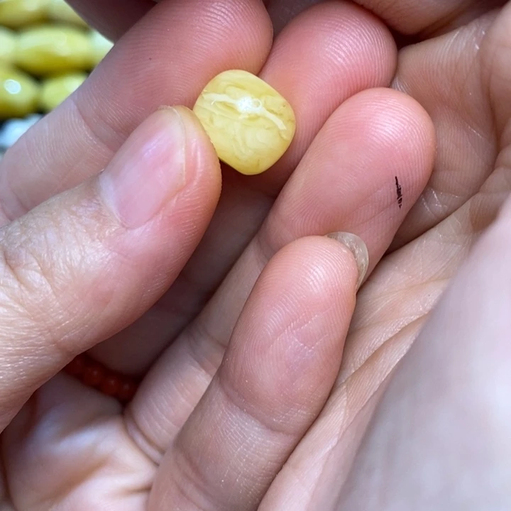 未镶嵌琥珀裸石原矿琥珀蜜蜡配饰