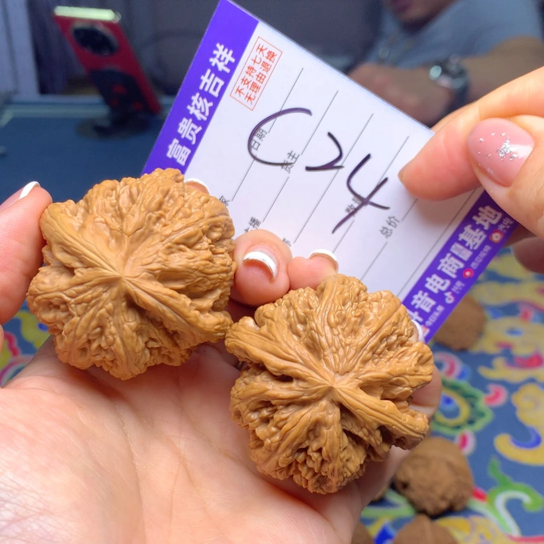 核桃把件48左右微修球筋开荒打底