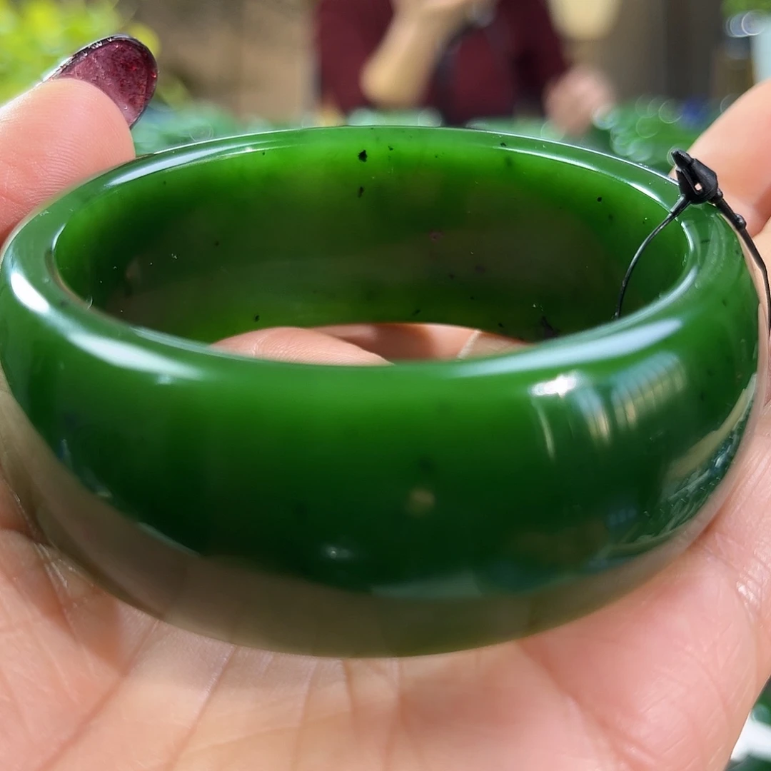 未镶嵌手镯和田玉（碧玉）