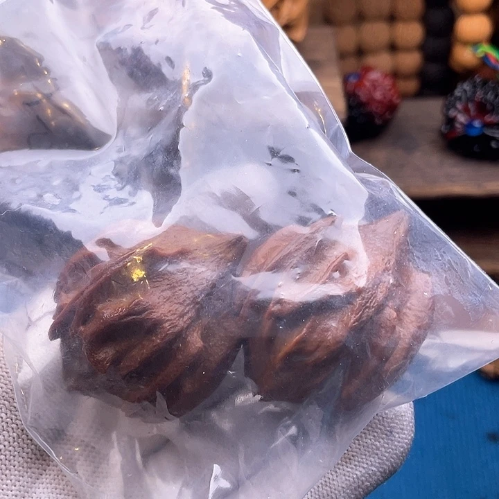 文玩核桃吊坠雷**斯刺龙