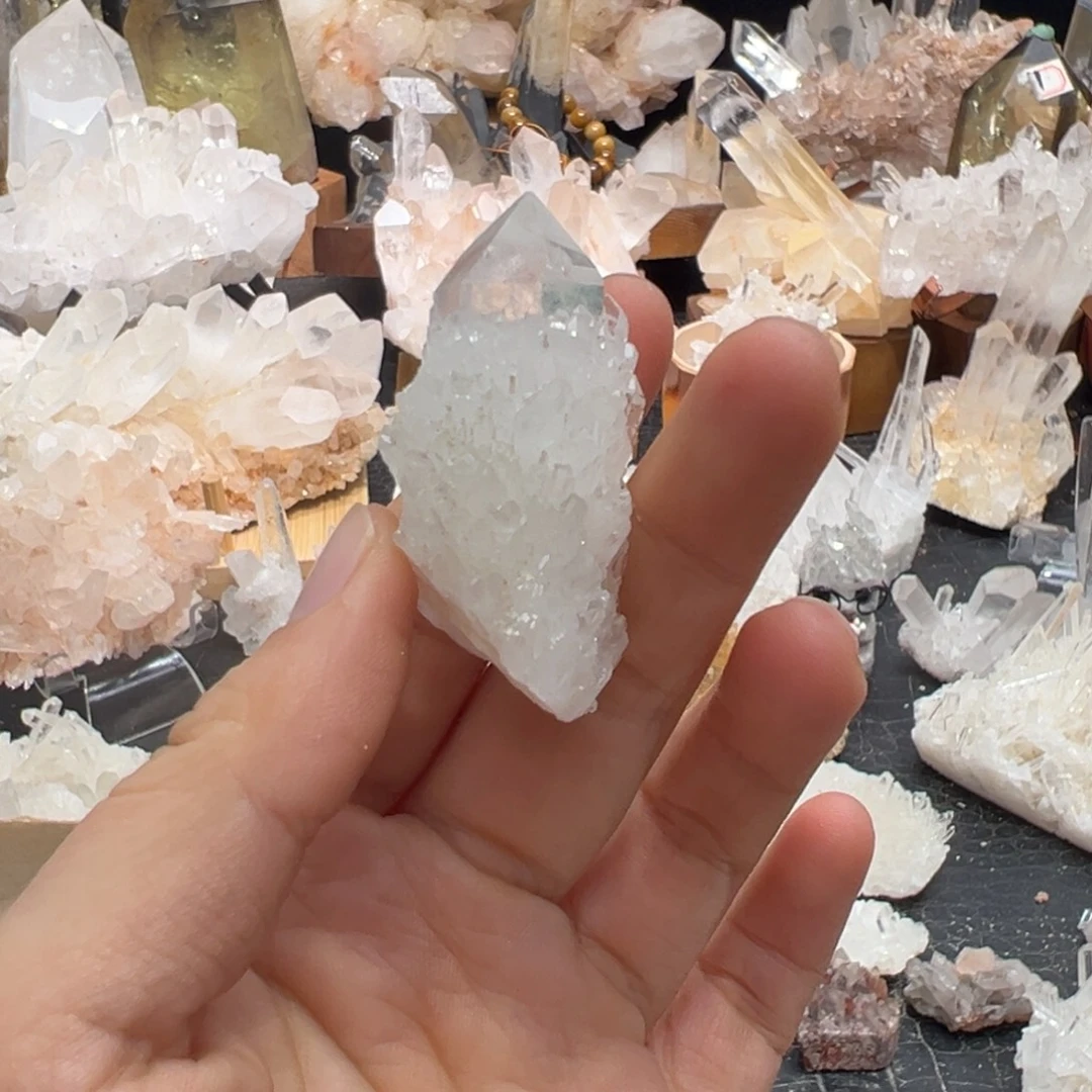 v***媛水晶未镶嵌珠宝半成品