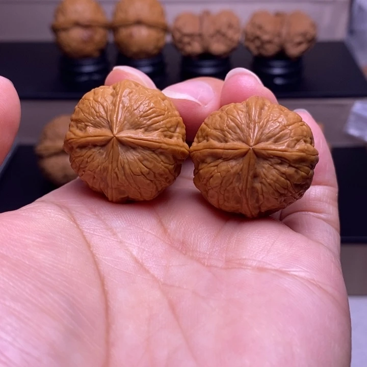 文玩核桃把件门墩四楞22