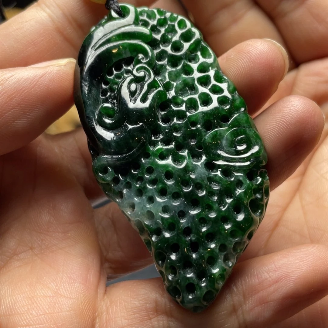 未镶嵌定制翡翠藓加绿 螭龙