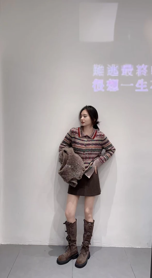 2025秋冬新款韩系慵懒风毛毛马甲女高级马夹上衣叠穿针织衫半裙