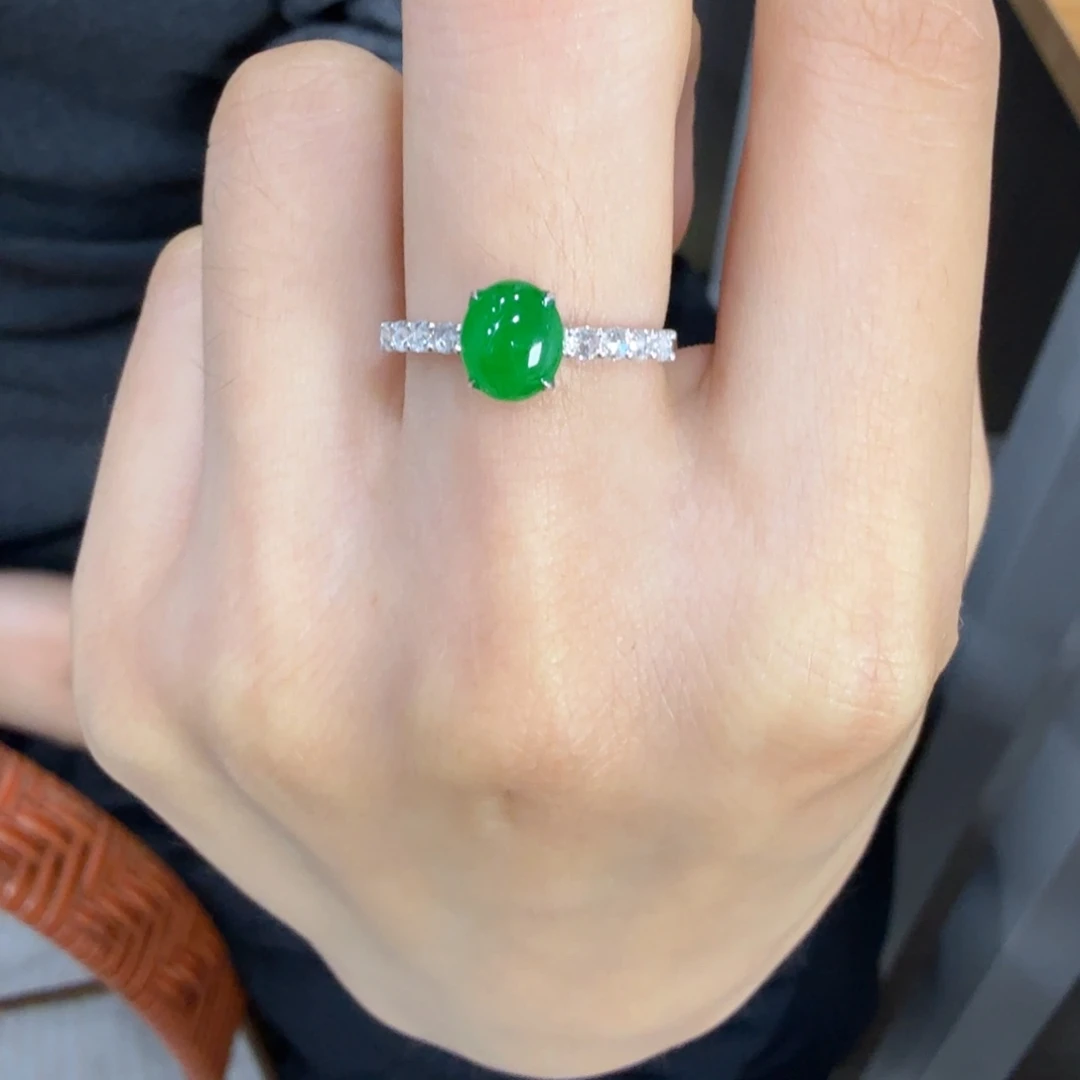 翡翠吊坠(不含链)18K金镶嵌绿蛋