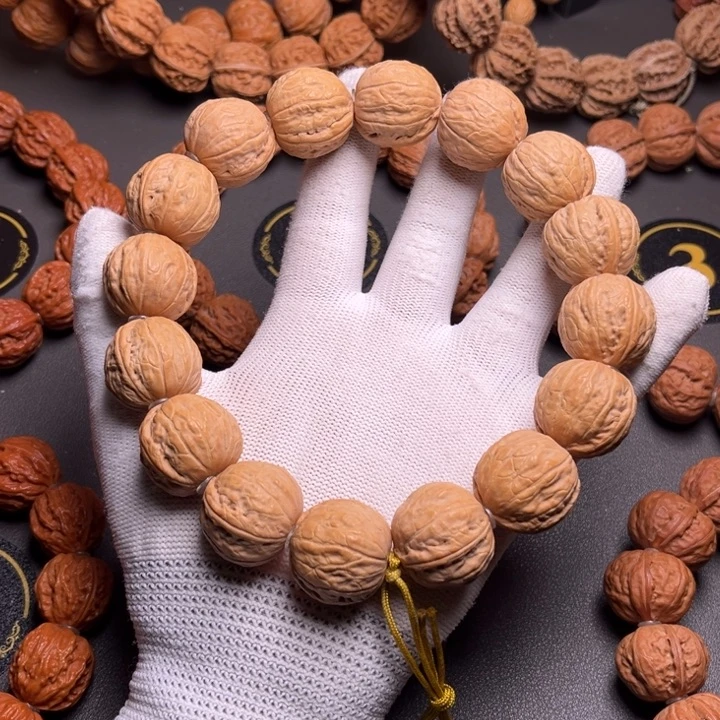 祝***，手串文玩核桃光头