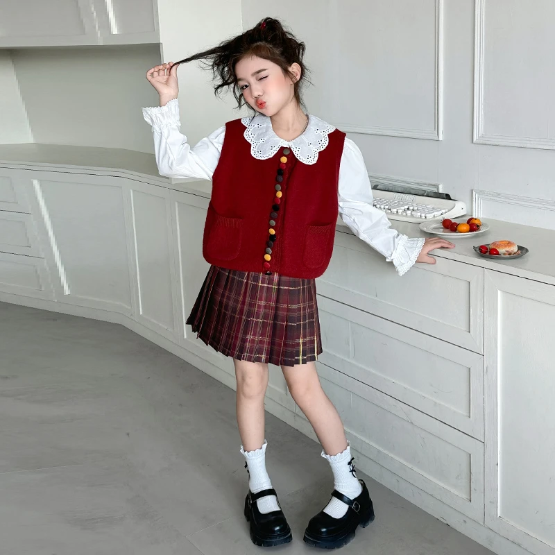 女童春款长袖卡通衬衫洋气针织马甲三件套年服春款套装中大女孩潮