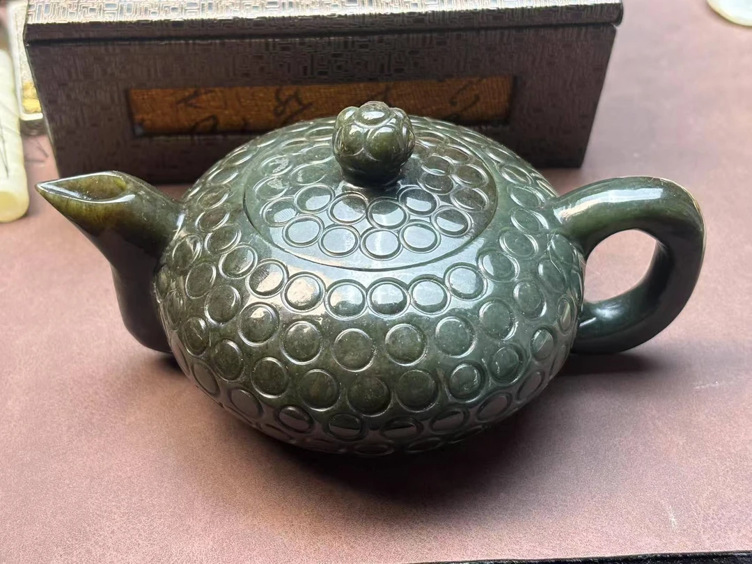 藏品和田玉青水壶
