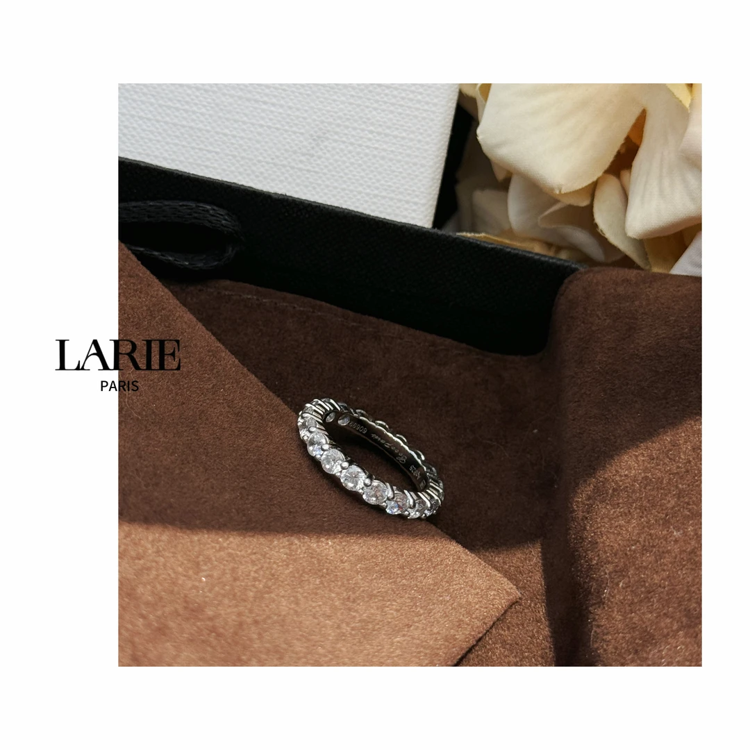 925银合成锆石戒指 经典设计轻奢银色满钻戒指 JZ0283