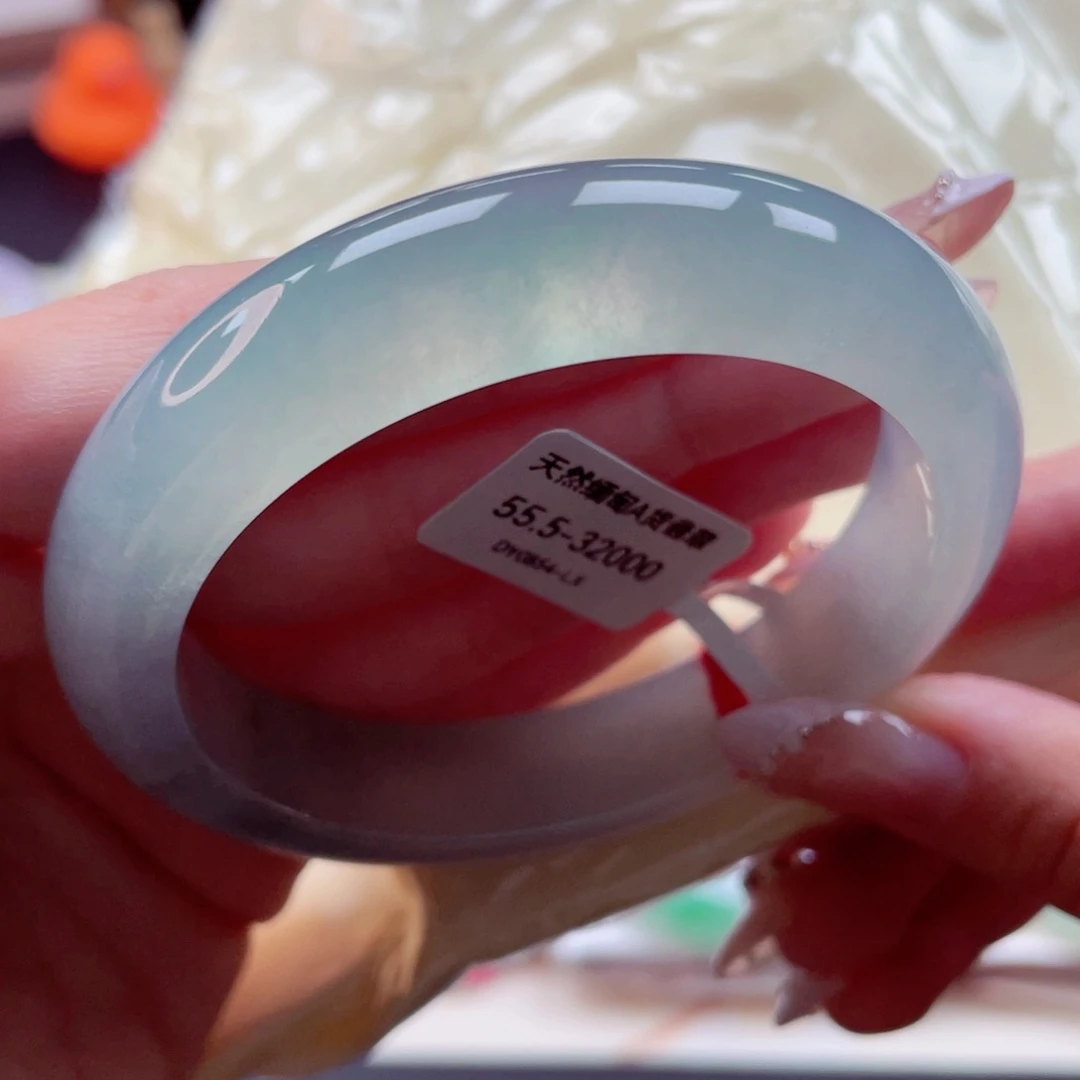 翡翠手镯未镶嵌545556圈99