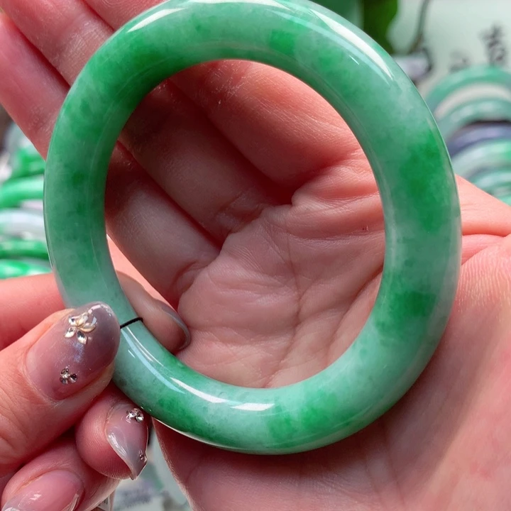 翡翠未镶嵌手镯58圈口