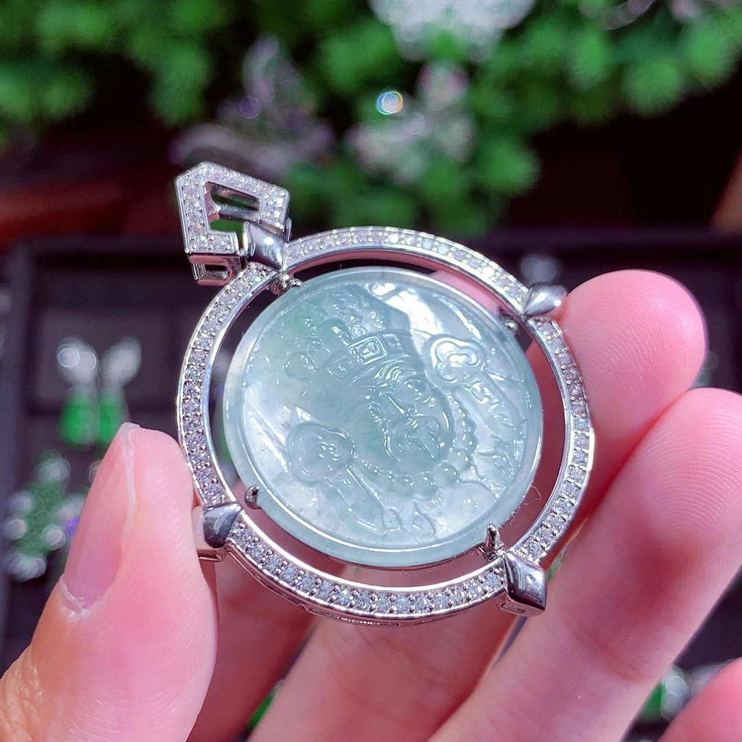 颈饰未镶嵌翡翠天然