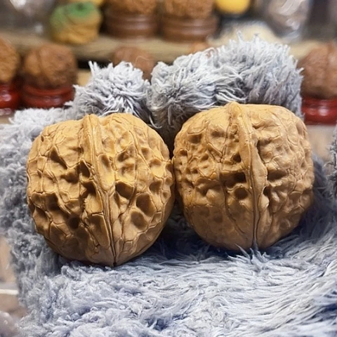 文玩核桃把件木鱼金砖带彩微磕38