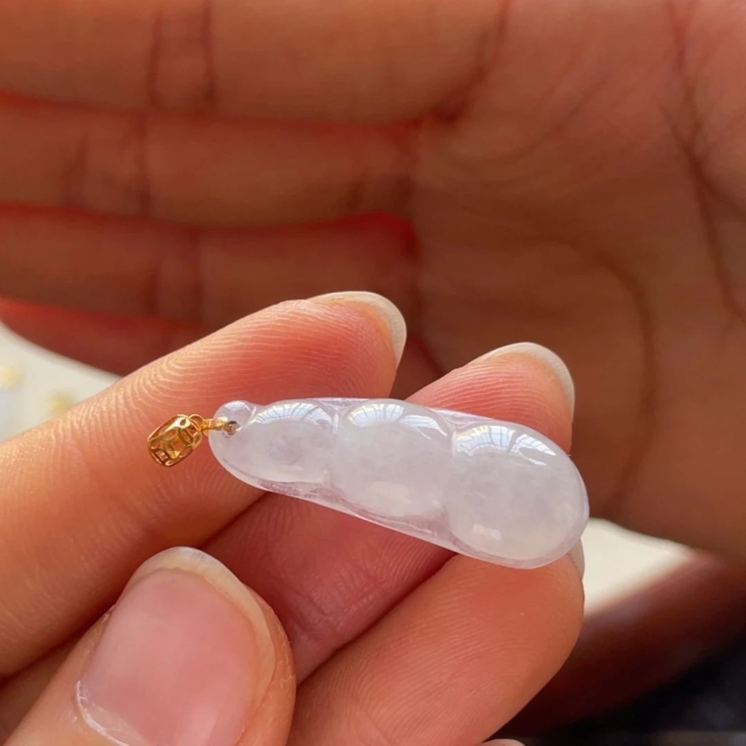 翡翠颈饰18K金镶嵌福豆