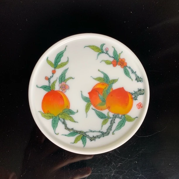 青远柴窑釉下五彩寿桃盖置陶瓷白瓷圆形