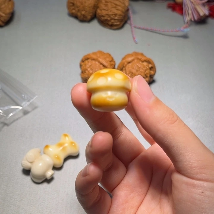 文玩核桃把件蘑菇389