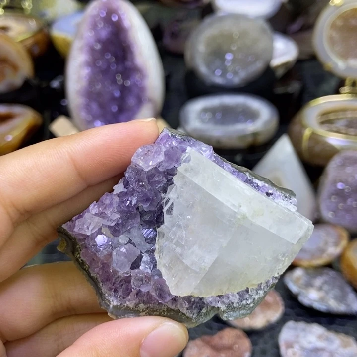 水晶珠宝半成品未镶嵌紫晶块