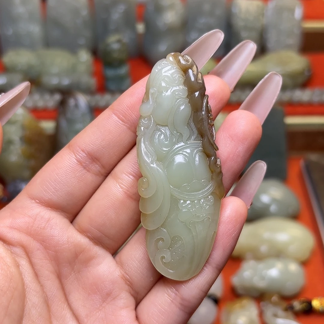 颈饰未镶嵌和田玉