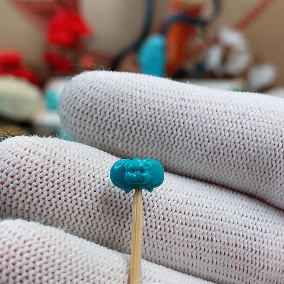 绿松石未镶嵌珠宝奇石