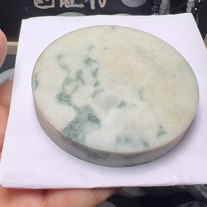 定制翡翠未镶嵌山水画