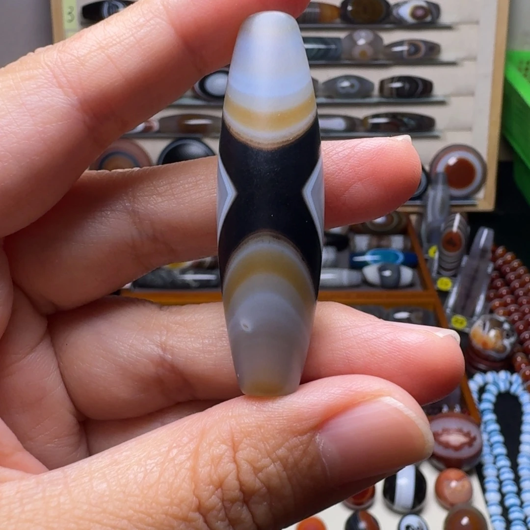 用***2玛瑙/玉髓未镶嵌颈饰