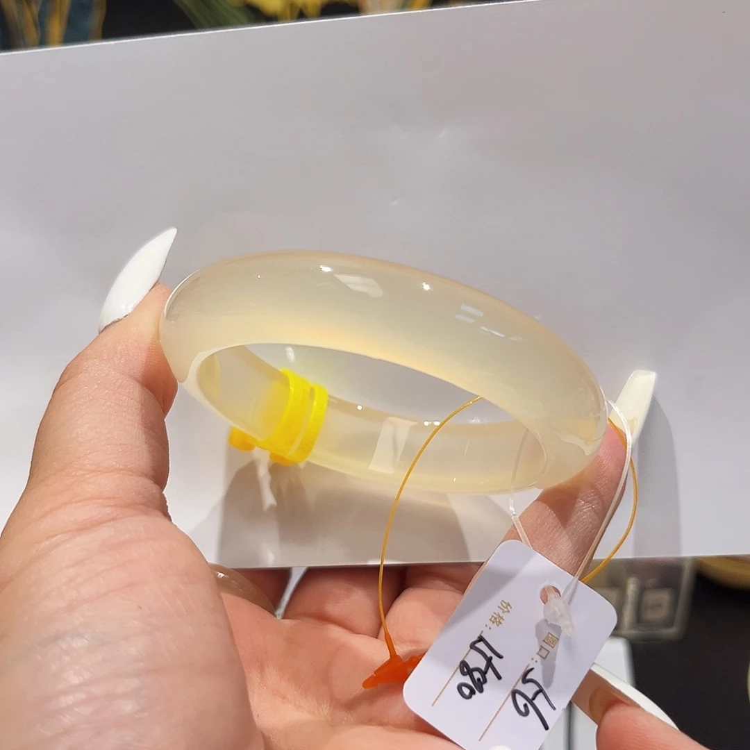 手镯玛瑙/玉髓未镶嵌13.4✖️8.3宽厚无包容蜂蜜水
