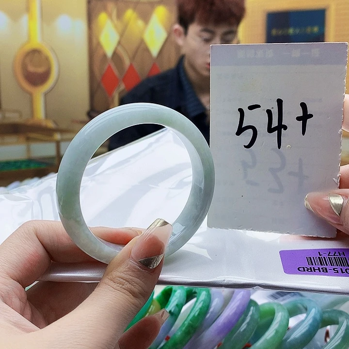 翡翠未镶嵌手镯000……