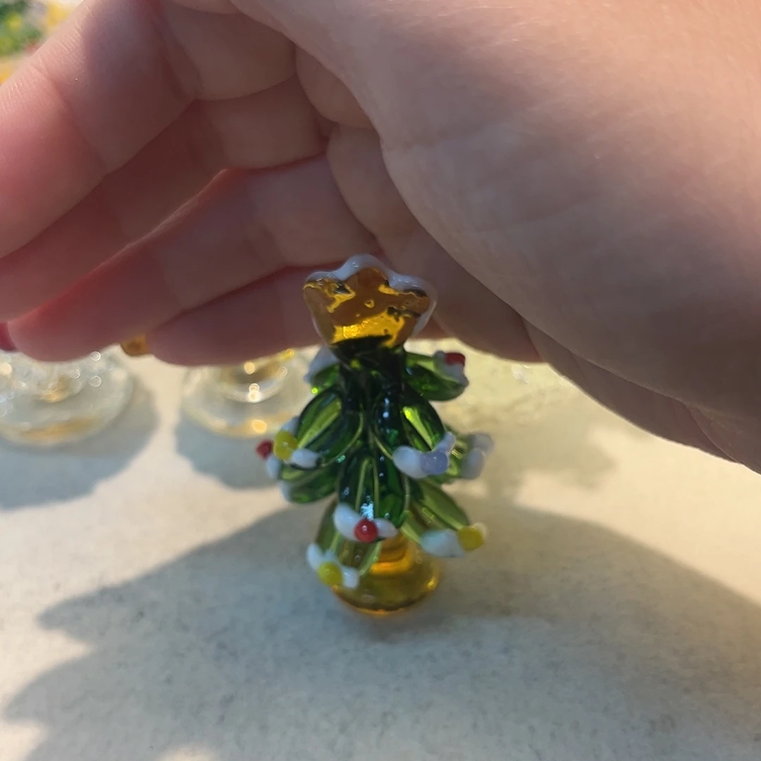 吴***仙琉璃手工艺品旋转