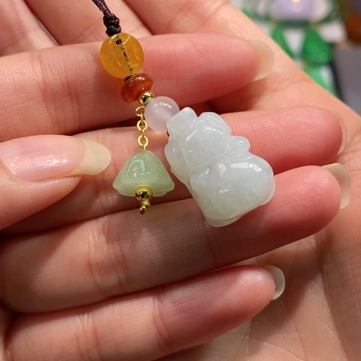 颈饰未镶嵌翡翠吊坠