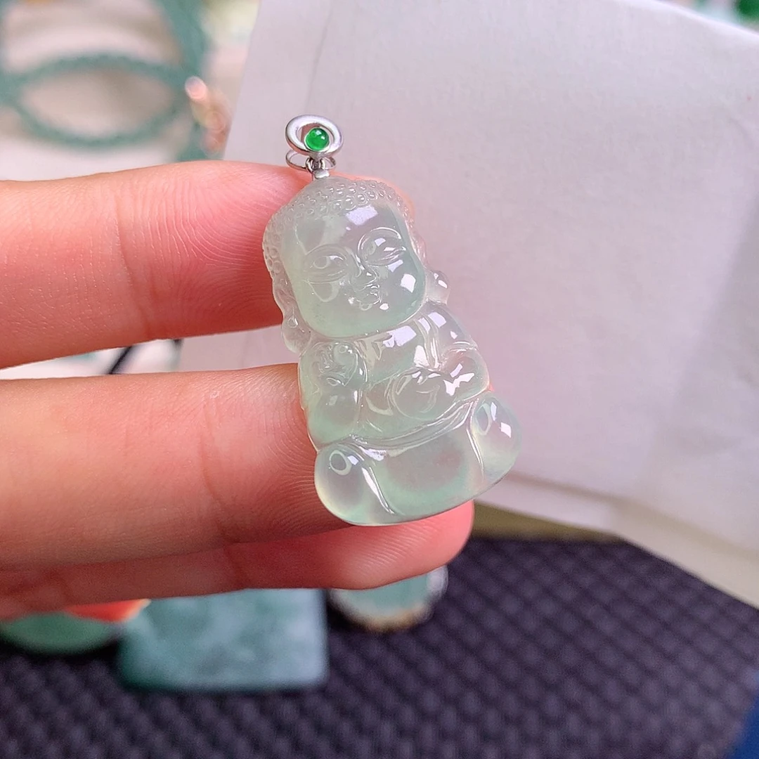 颈饰18K金镶嵌翡翠翡翠