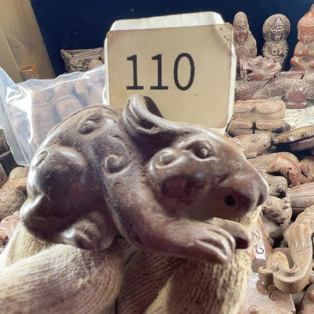 和田玉（糖玉）未镶嵌挂件