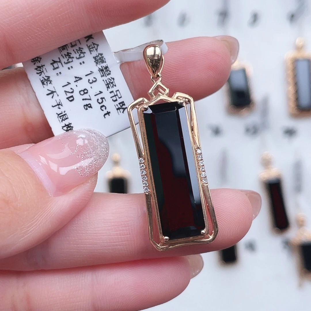 18K金镶嵌吊坠(不含链)碧玺