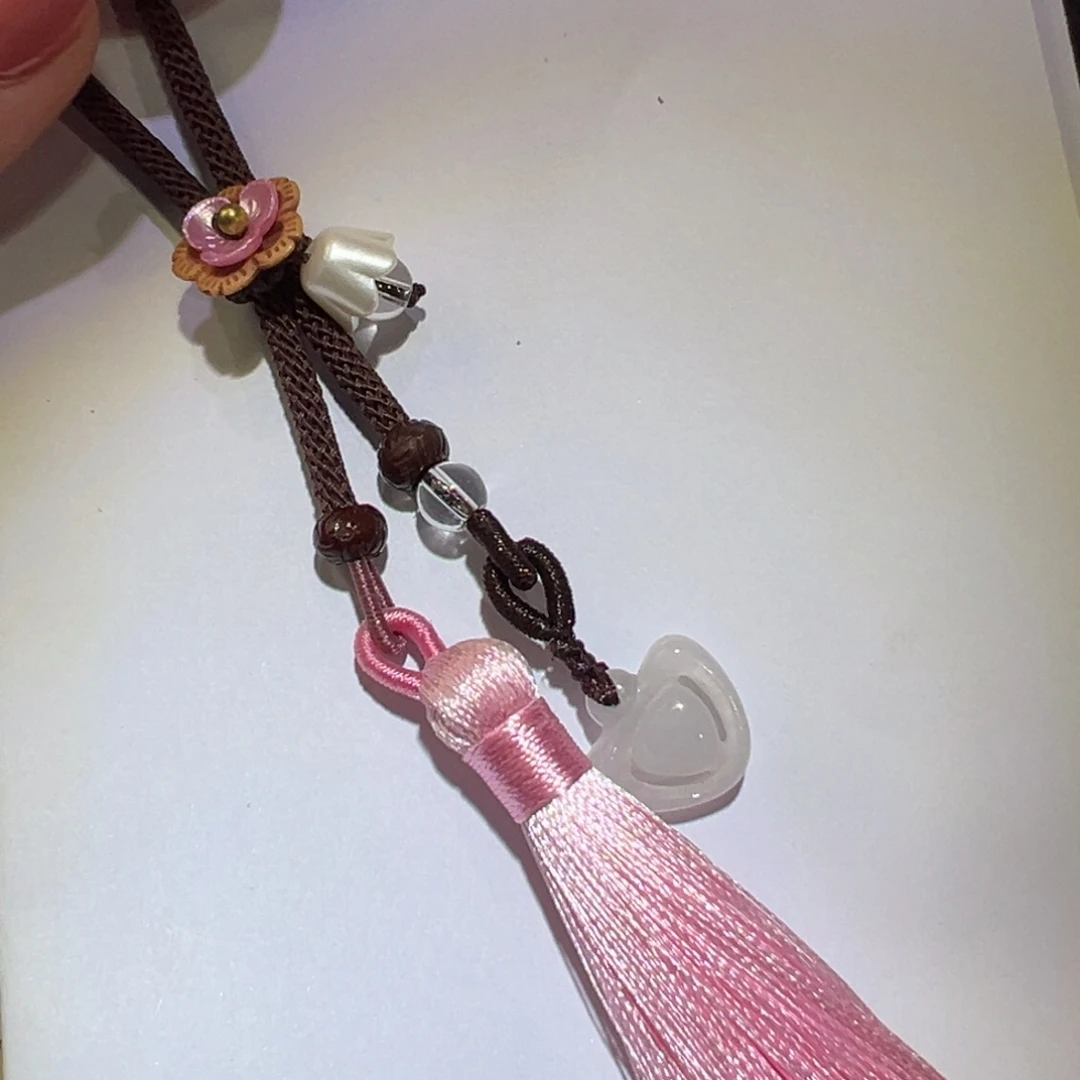 翡翠颈饰未镶嵌吊坠