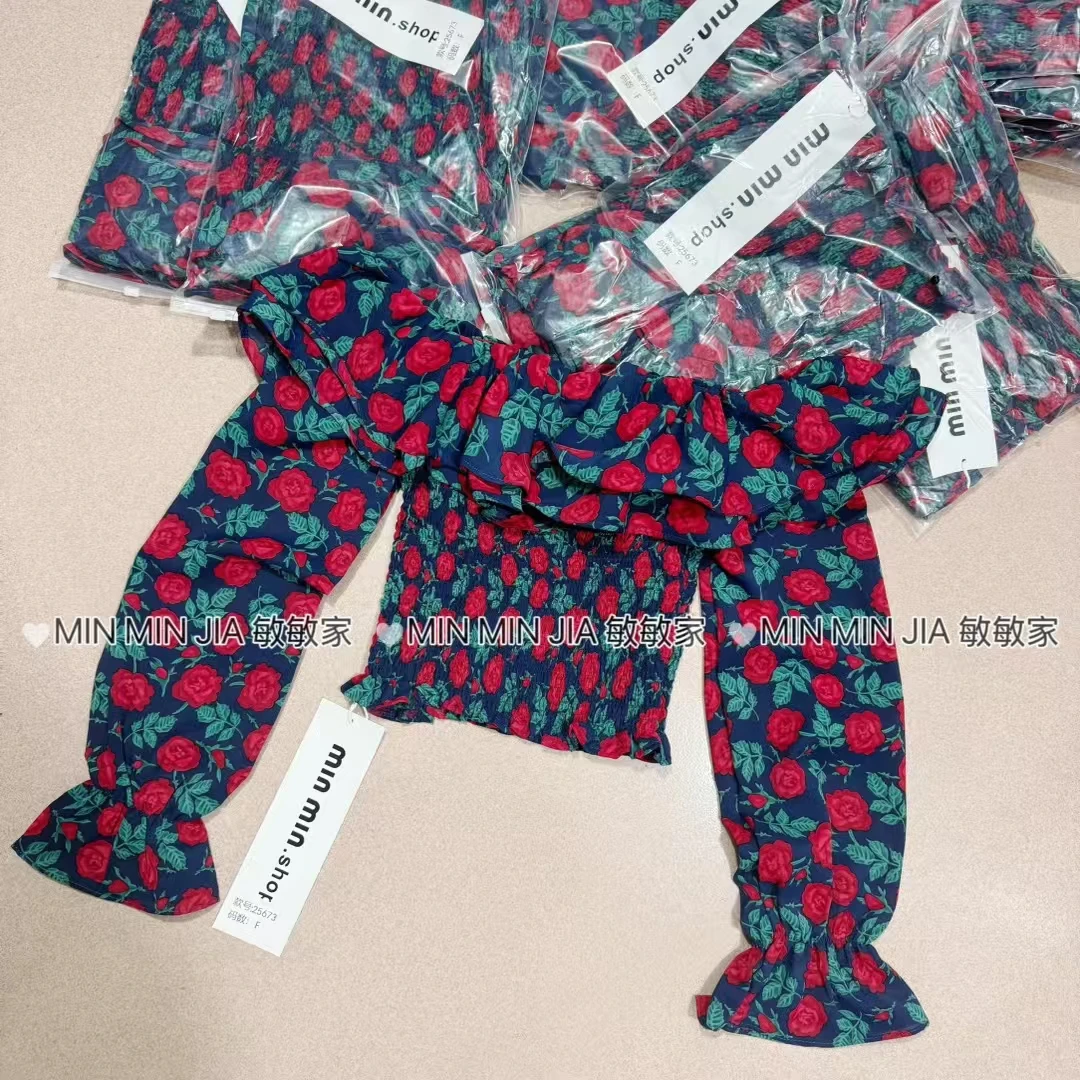 （發發）法式一字肩荷叶边小上衣。