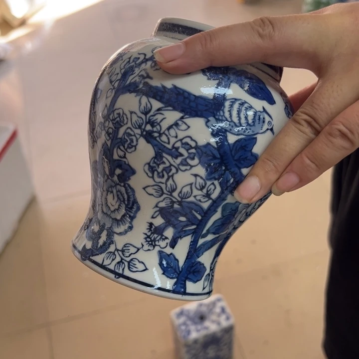 瓷片微瑕。。。。。。。。。。。