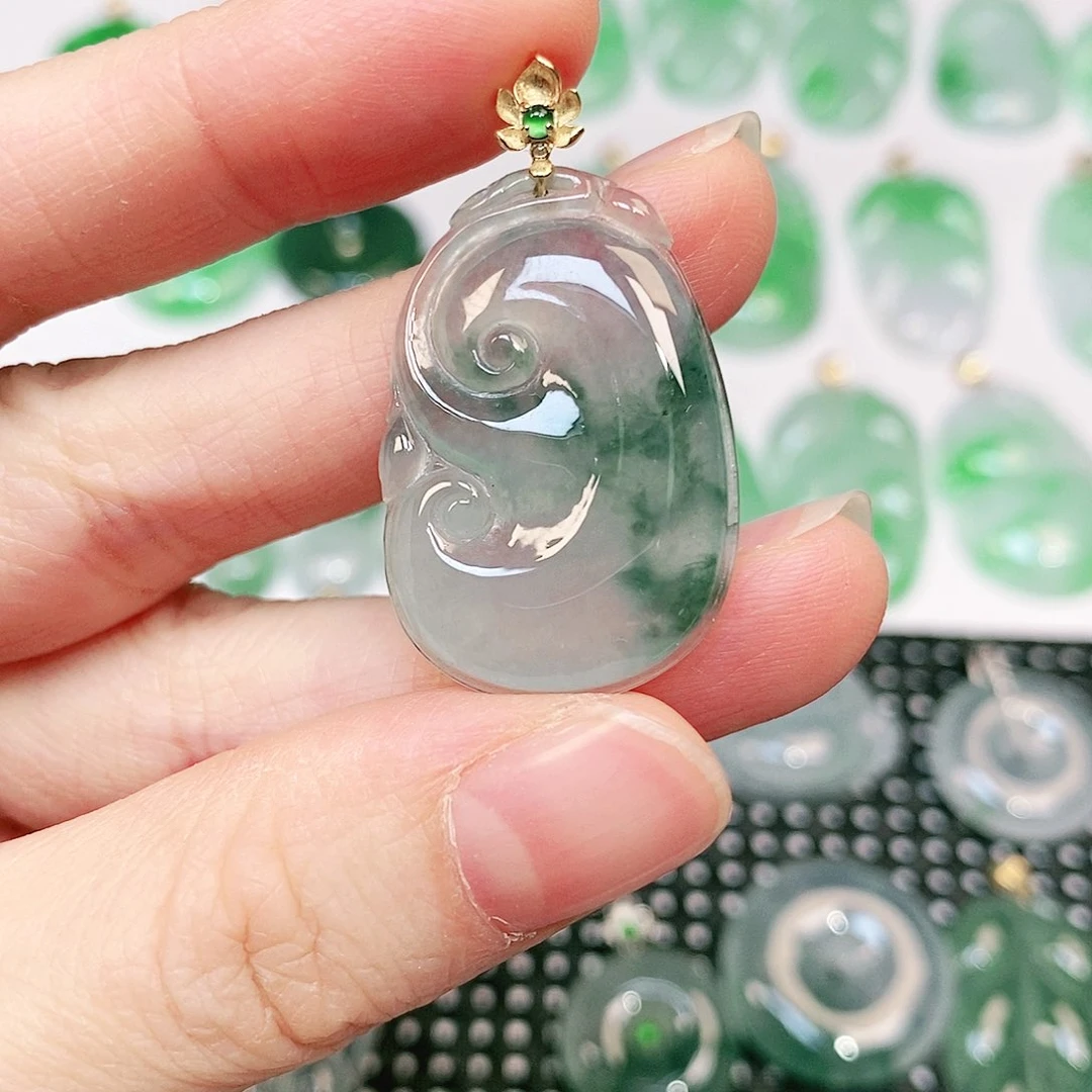 翡翠吊坠(不含链)18K金镶嵌