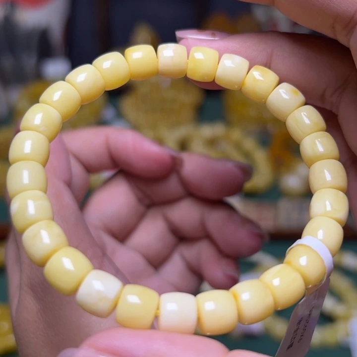 未镶嵌琥珀珠宝奇石