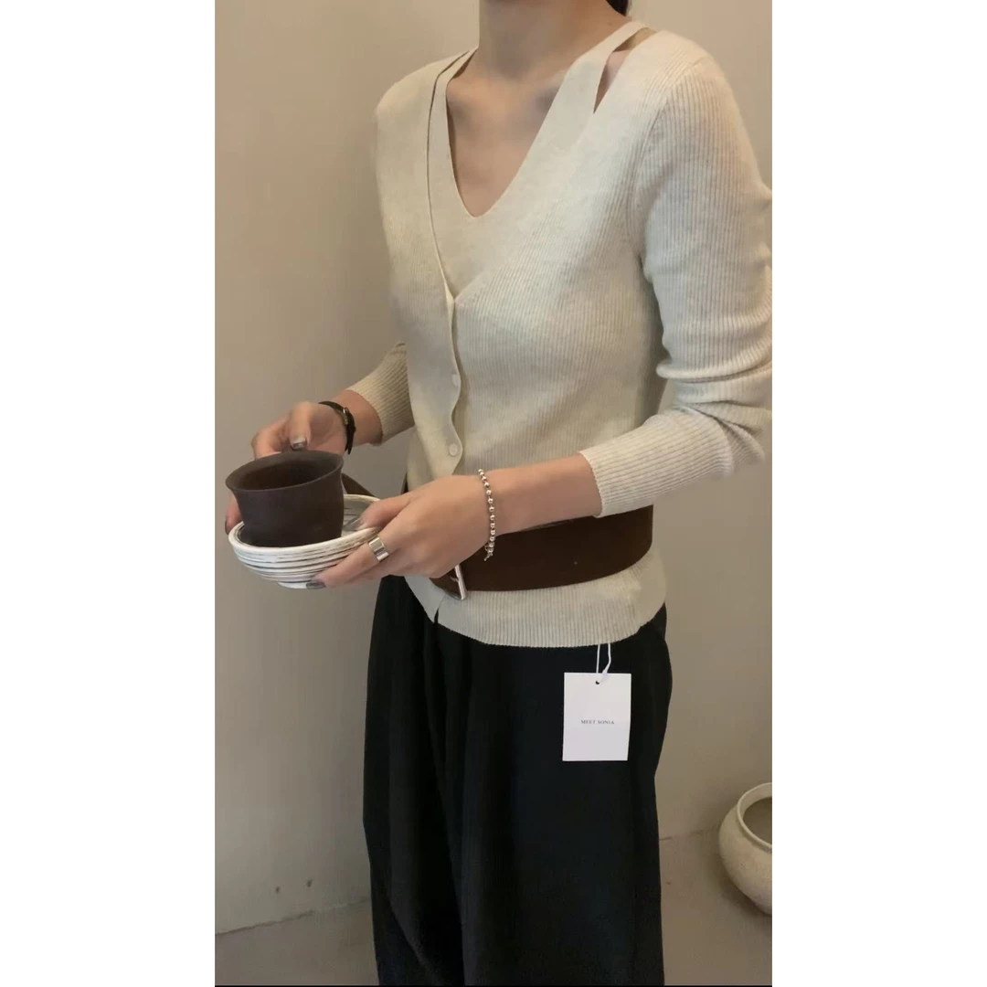 L-8808#MEETSONIA#『6%羊毛』INS风简约百搭V领假两件上衣（福利）