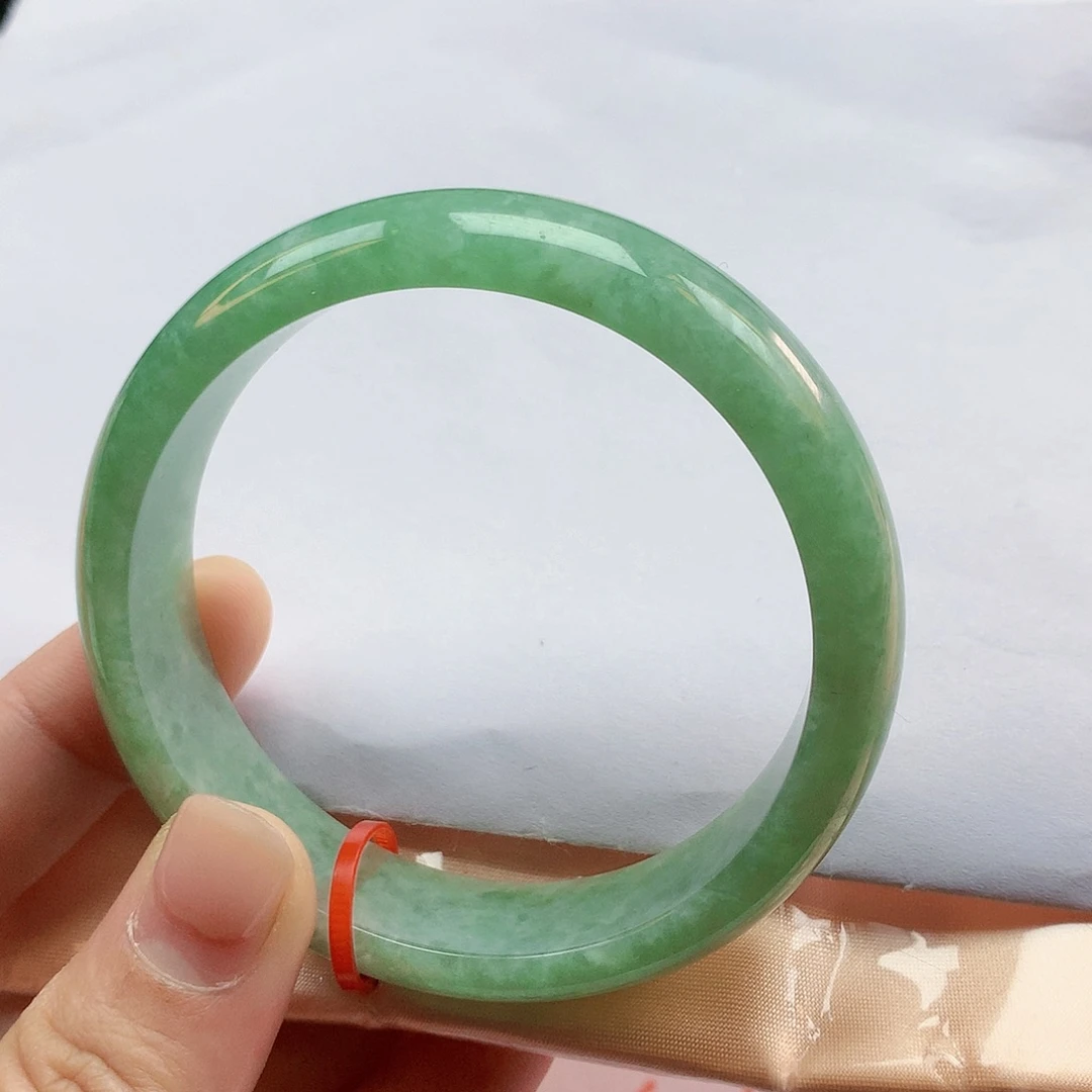 翡翠手镯未镶嵌56圈200280