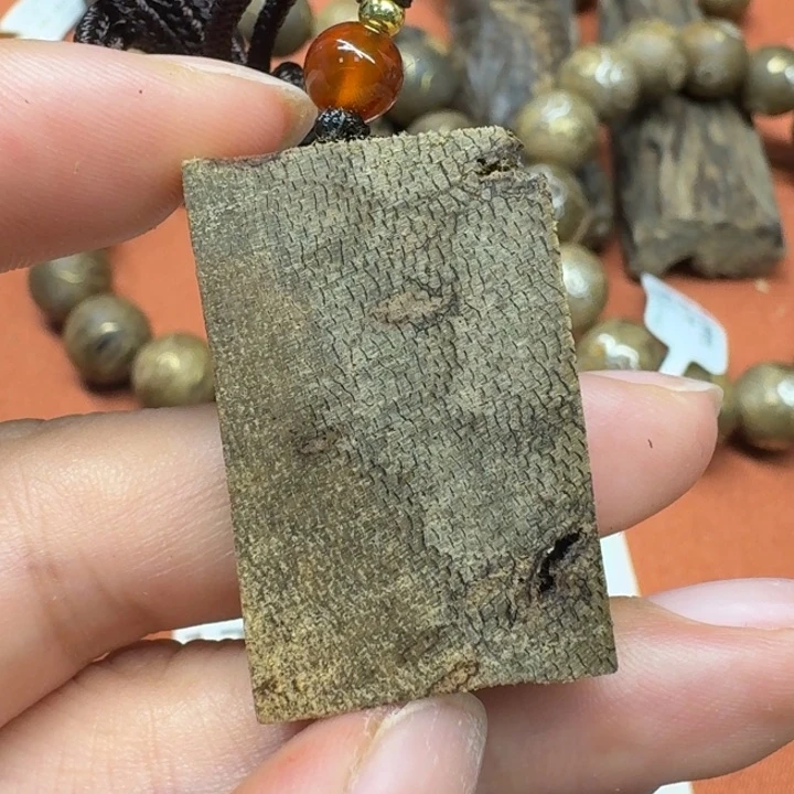 大叶紫檀（黑酸枝木类）